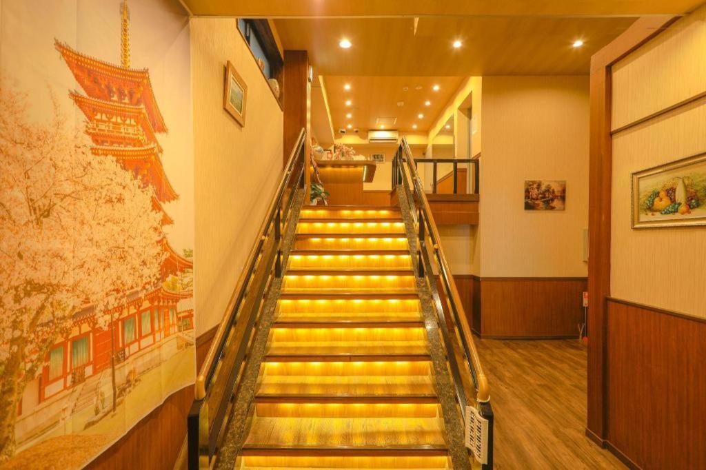 Hotel Naniwa Shinsekaimae Osaka Bagian luar foto