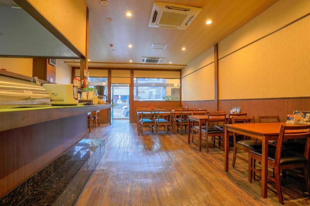 Hotel Naniwa Shinsekaimae Osaka Bagian luar foto